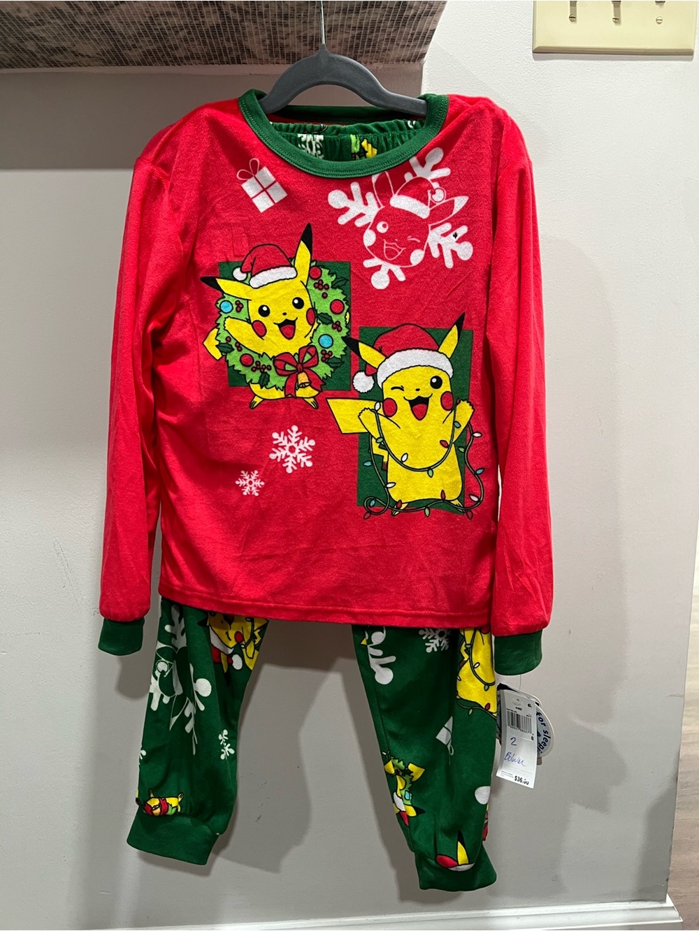 Pokemon Kids' Pikachu Christmas Pajama Set - Red & Green